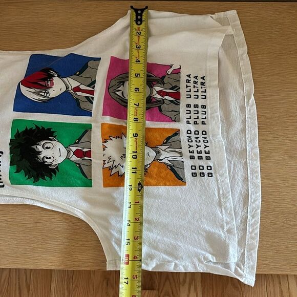 Hot‎ Topic Anime white tank top Crop Top medium - Picture 5 of 6